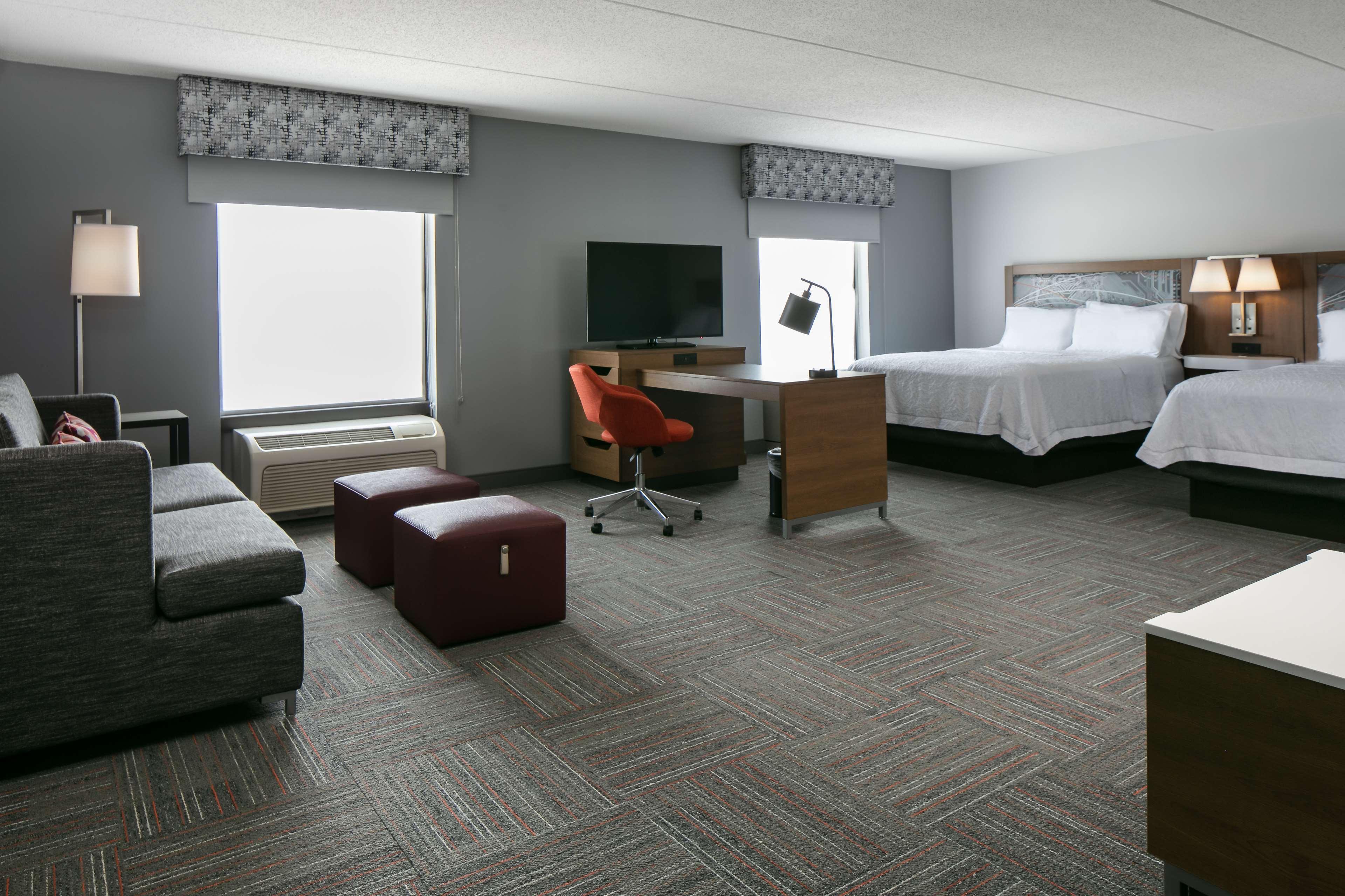 Hampton Inn Dubuque Ngoại thất bức ảnh