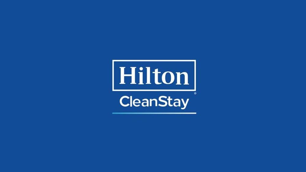 Hampton Inn Dubuque Ngoại thất bức ảnh