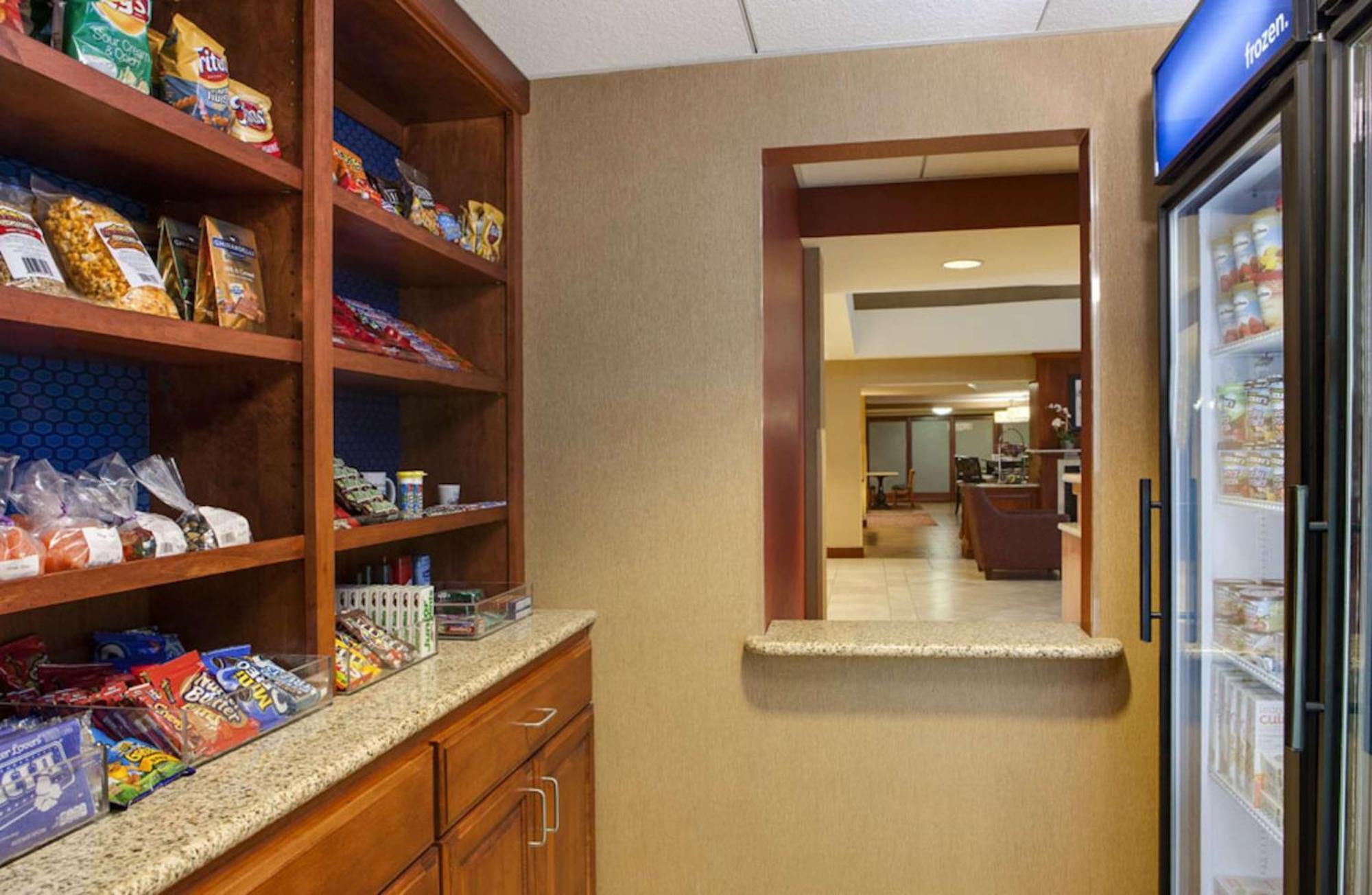 Hampton Inn Dubuque Ngoại thất bức ảnh