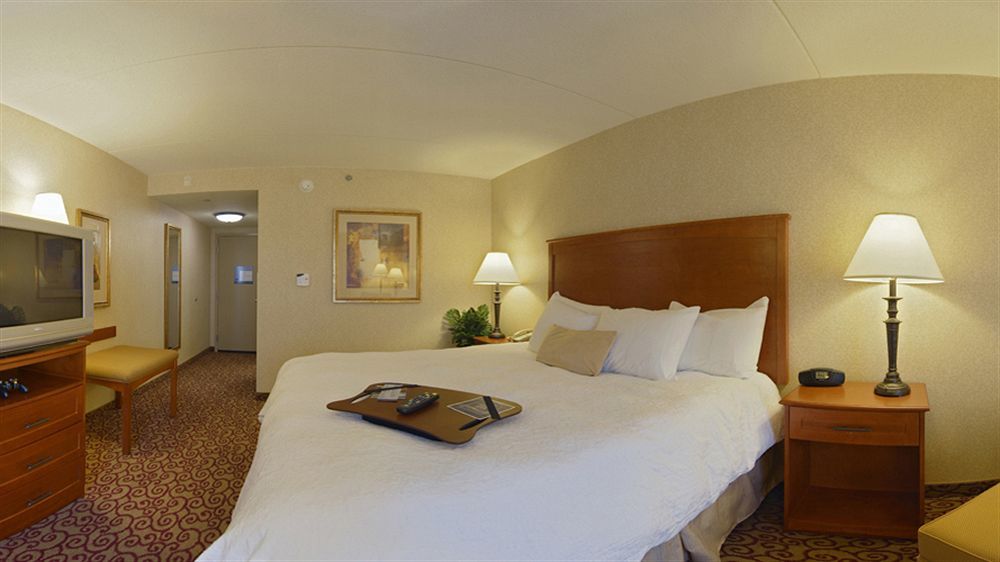 Hampton Inn Dubuque Ngoại thất bức ảnh