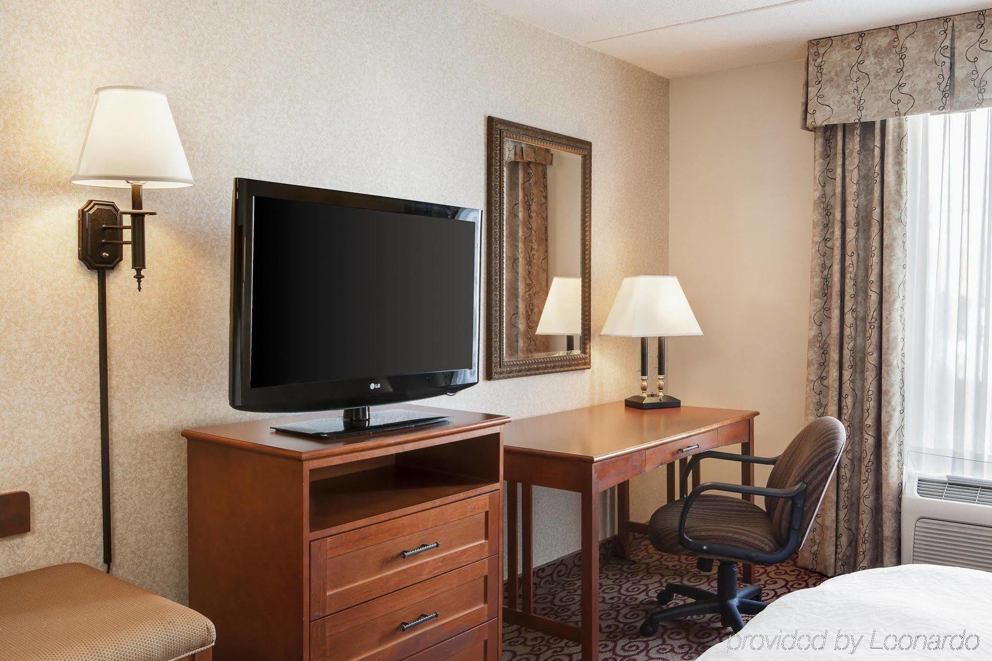 Hampton Inn Dubuque Ngoại thất bức ảnh