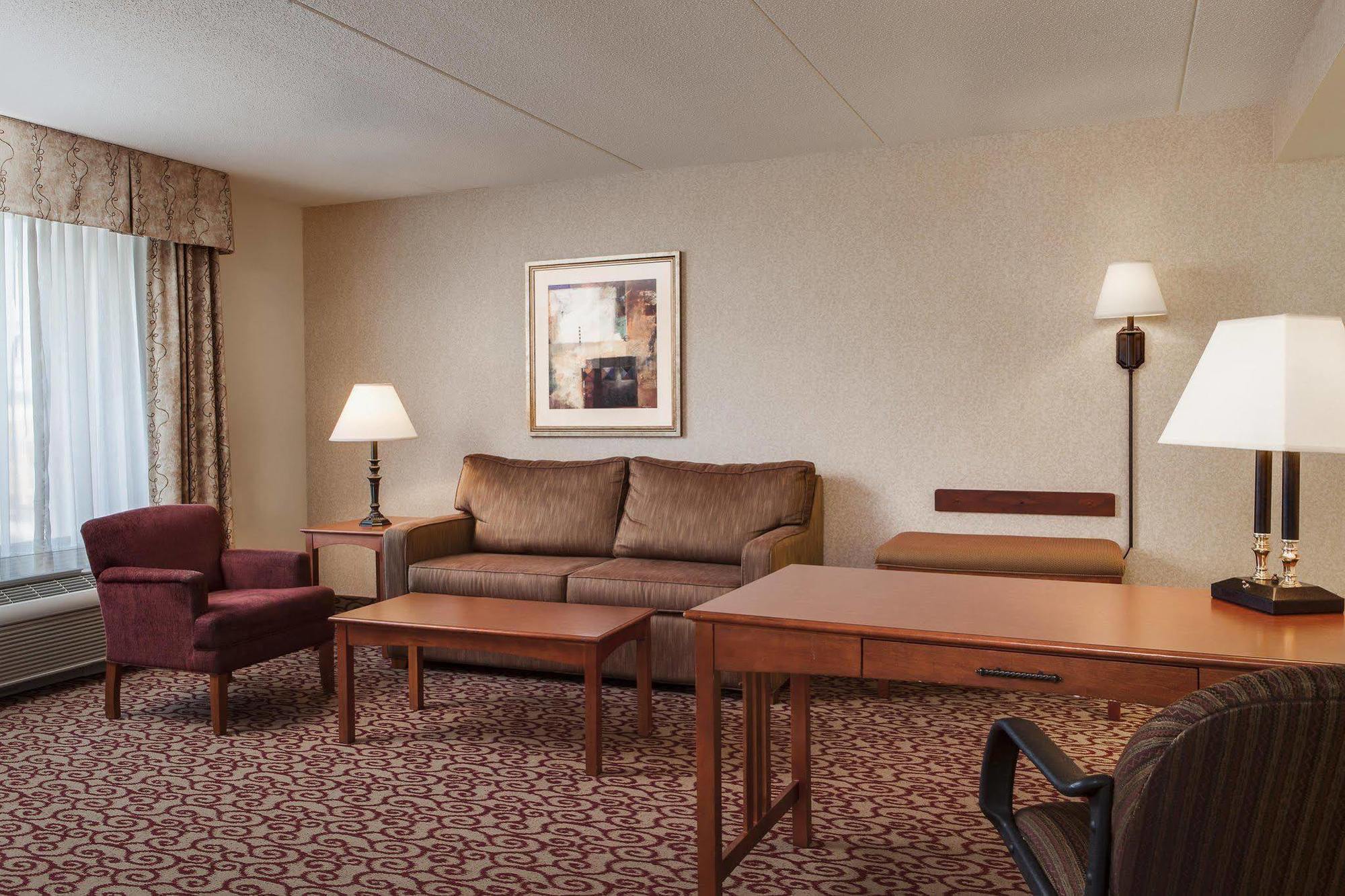 Hampton Inn Dubuque Ngoại thất bức ảnh